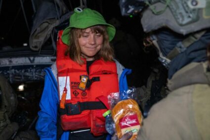 Greta Thunberg abandona Israel tras ser deportada tras la interceptación del barco “Madleen” de la Flotilla de la Libertad