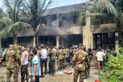 Tragedia en Dhaka: caza militar de Bangladesh se estrella contra escuela y deja al menos 16 muertos