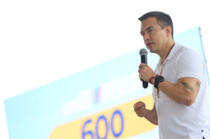 Noboa anuncia reapertura “entre hoy y mañana” de vías bloqueadas en Imbabura tras un mes de paro indígena