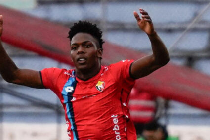 IDV concreta al goleador: Djorkaeff Reasco llega para la temporada 2026