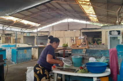 Guayaquil invertirá en la reconstrucción del mercado del Guasmo Norte tras un año sin mejoras municipales