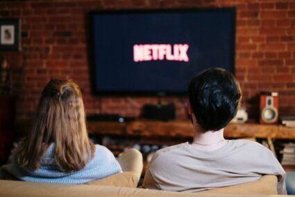 Netflix compra Warner Bros. Discovery por US$ 82.700 millones: nace un titán del streaming