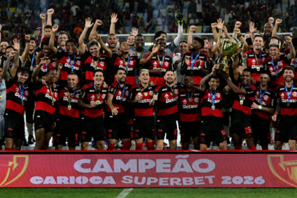 El Flamengo, del ofensivo ecuatoriano Gonzalo Plata, logró el título del Campeonato Carioca luego de imponerse por los penales a Fluminense.