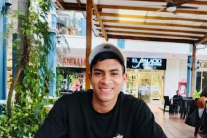 El lateral ecuatoriano Jeampaul Herrera fue confirmado como nuevo refuerzo de Club Sport Emelec para la temporada 2026